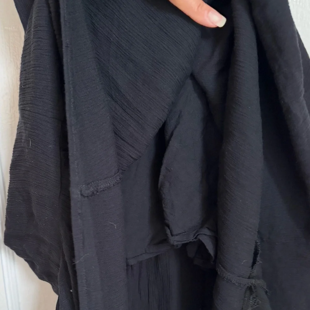 Abercrombie and Fitch Black gauzy tiered scoop neck flowy midi dress. XS